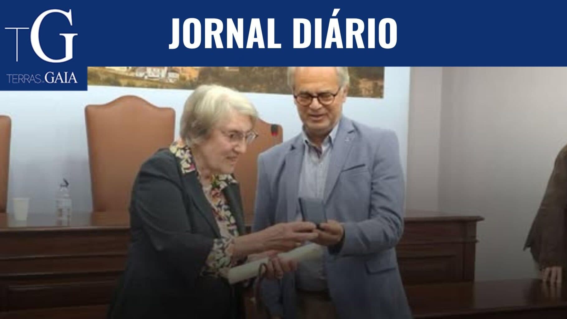 Dr.ª Manuela Aguiar distinguida com a Medalha de Honra da JF Avintes